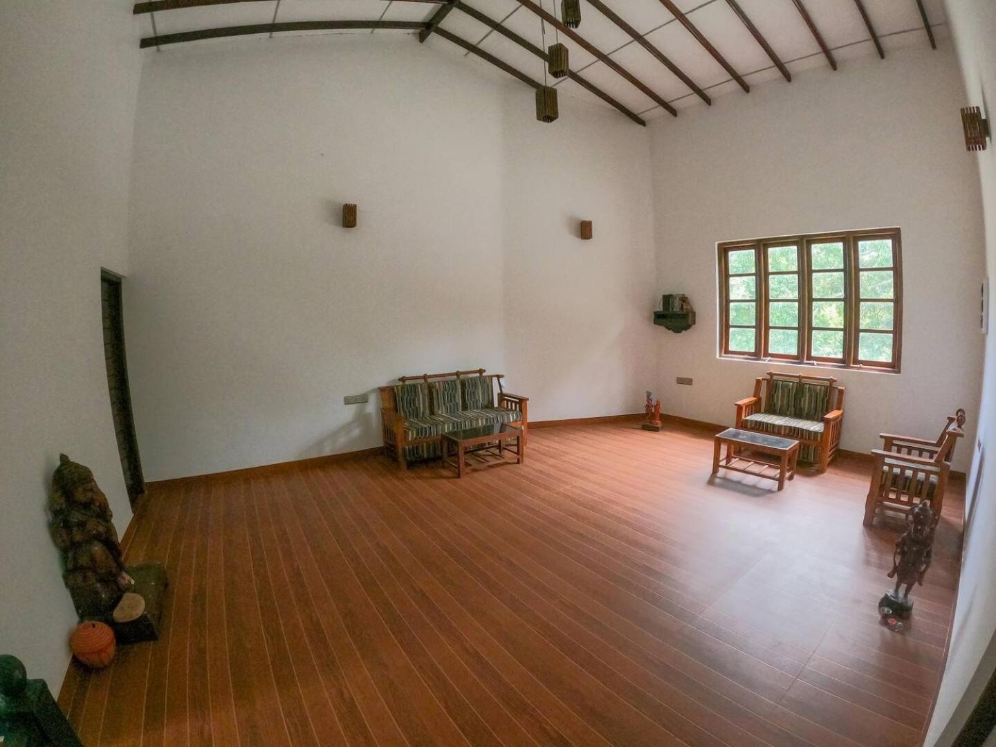 The Sigiriya White House Lägenhet Exteriör bild